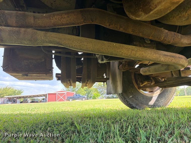 image for item EX4133 1980 International 1754 rollback truck
