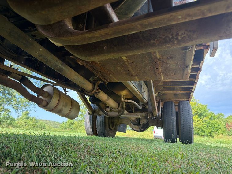 image for item EX4133 1980 International 1754 rollback truck