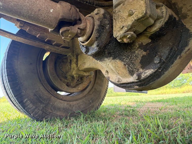 image for item EX4133 1980 International 1754 rollback truck