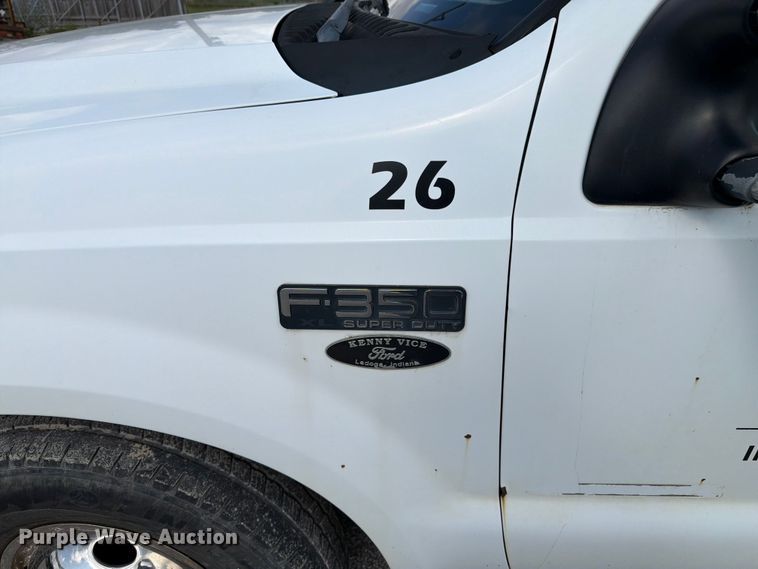 image for item EX4547 2000 Ford F350 Super Duty utility bed pickup truck