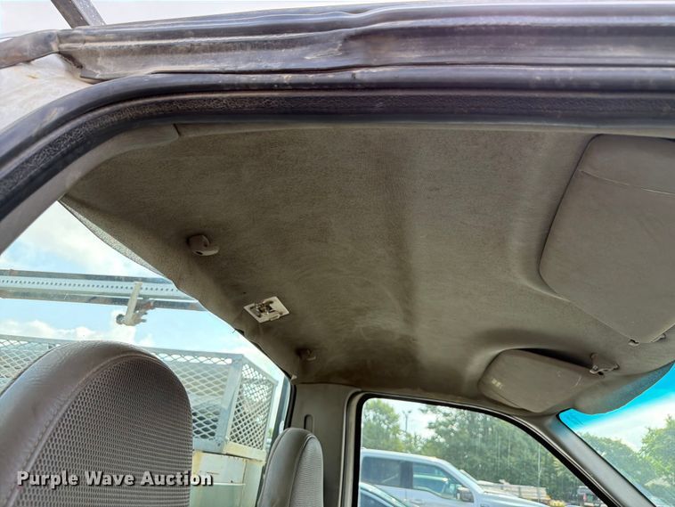 image for item EX4547 2000 Ford F350 Super Duty utility bed pickup truck