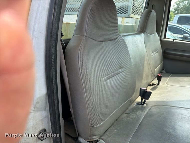image for item EX4547 2000 Ford F350 Super Duty utility bed pickup truck