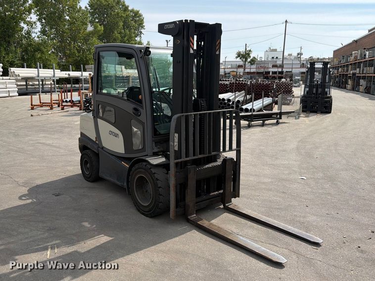 image for item EX4600 2020 Crown C51050-65 forklift