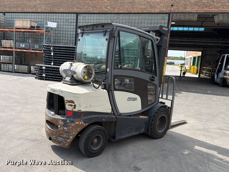 image for item EX4600 2020 Crown C51050-65 forklift