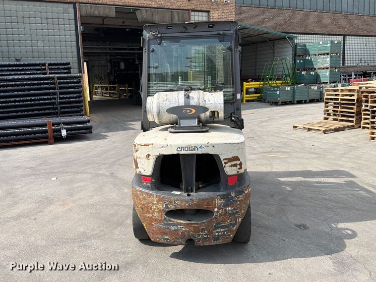 image for item EX4600 2020 Crown C51050-65 forklift