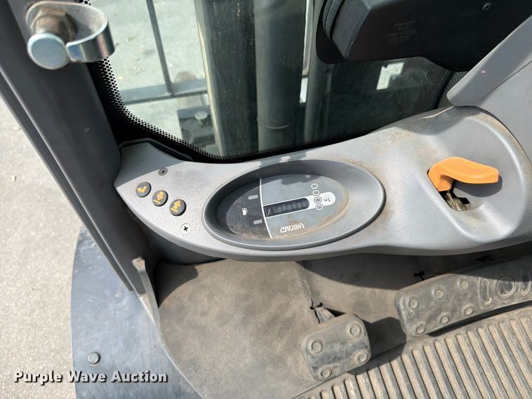 image for item EX4600 2020 Crown C51050-65 forklift