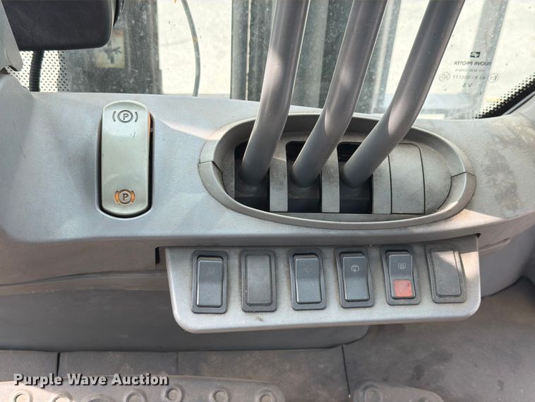 image for item EX4600 2020 Crown C51050-65 forklift
