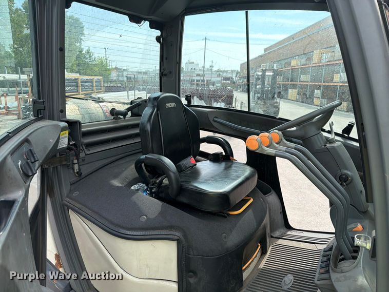 image for item EX4600 2020 Crown C51050-65 forklift