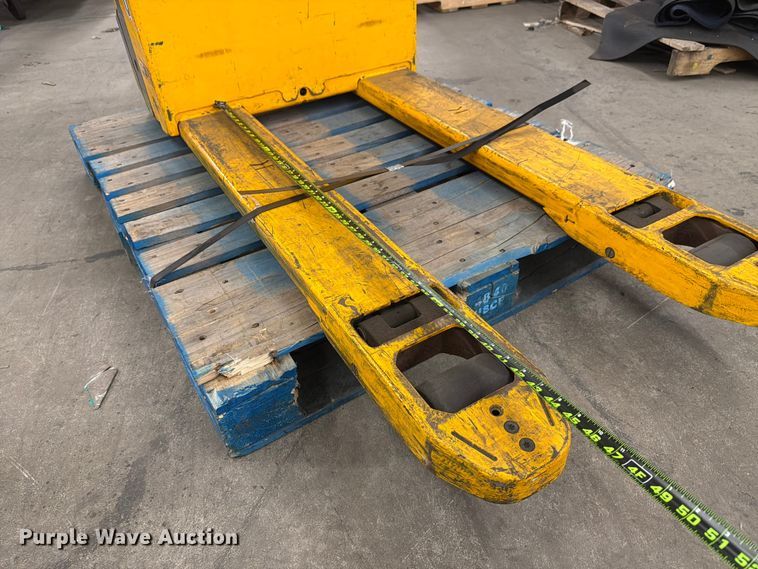 image for item EX4601 2021 Jungheinrich EJE120US pallet jack