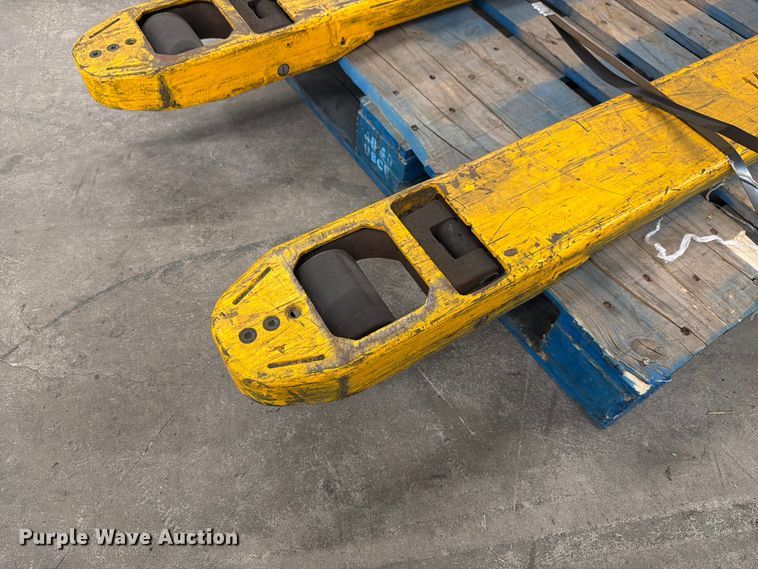 image for item EX4601 2021 Jungheinrich EJE120US pallet jack