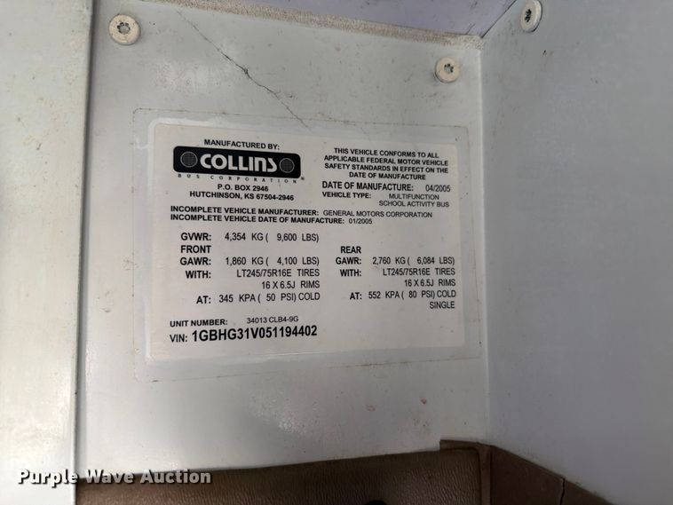 image for item FB4980 2005 Chevrolet Express 3500 shuttle bus