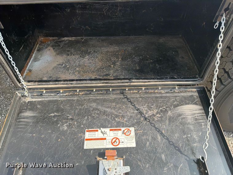 image for item FB4989 2007 Chevrolet C7000 box truck