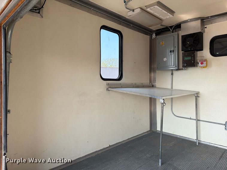 image for item FB4989 2007 Chevrolet C7000 box truck