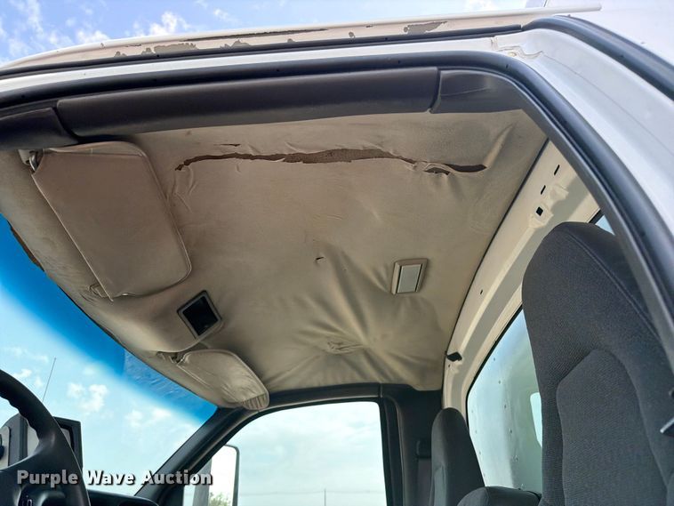 image for item FB4989 2007 Chevrolet C7000 box truck