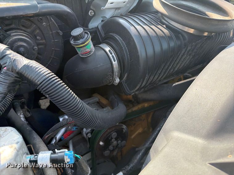 image for item FB4989 2007 Chevrolet C7000 box truck
