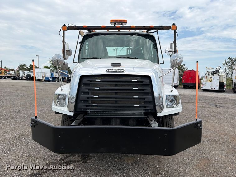 image for item FB4993 2015 Freightliner 114SD toter truck