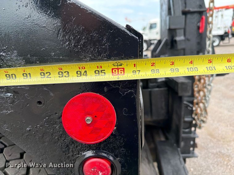 image for item FB4993 2015 Freightliner 114SD toter truck