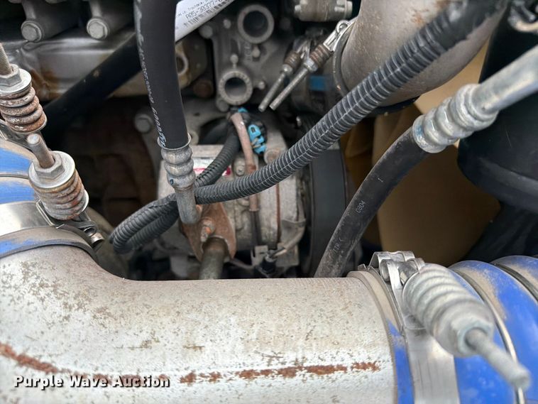 image for item FB4993 2015 Freightliner 114SD toter truck