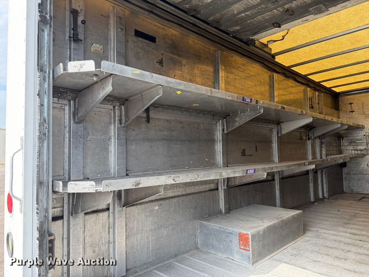 image for item FB4998 2001 Freightliner MT55 delivery truck