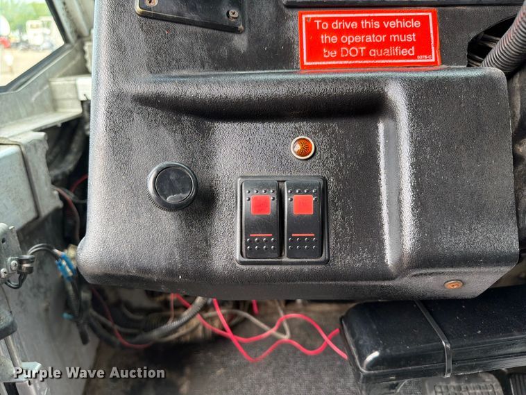 image for item FB4998 2001 Freightliner MT55 delivery truck