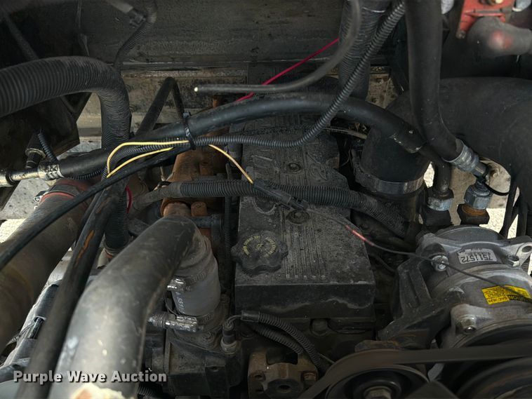 image for item FB4998 2001 Freightliner MT55 delivery truck
