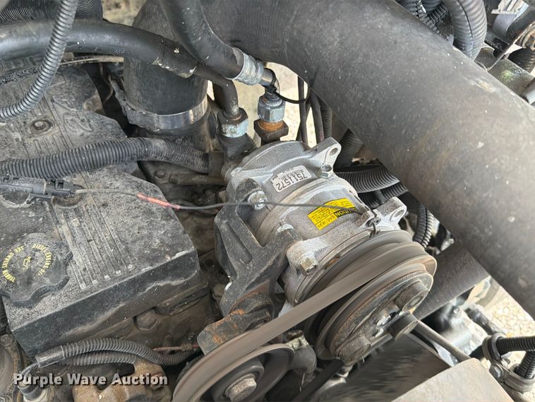 image for item FB4998 2001 Freightliner MT55 delivery truck