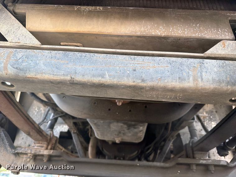image for item FB4998 2001 Freightliner MT55 delivery truck