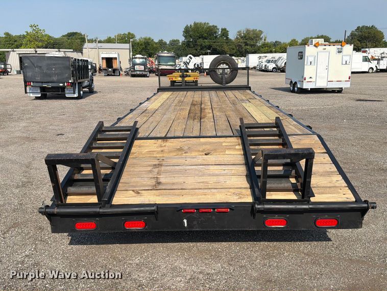 image for item FB5004 2014 Currahee E824D equipment trailer