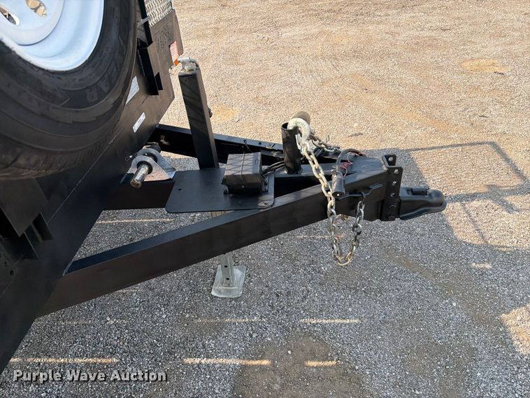 image for item FB5004 2014 Currahee E824D equipment trailer