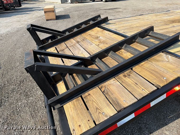 image for item FB5004 2014 Currahee E824D equipment trailer
