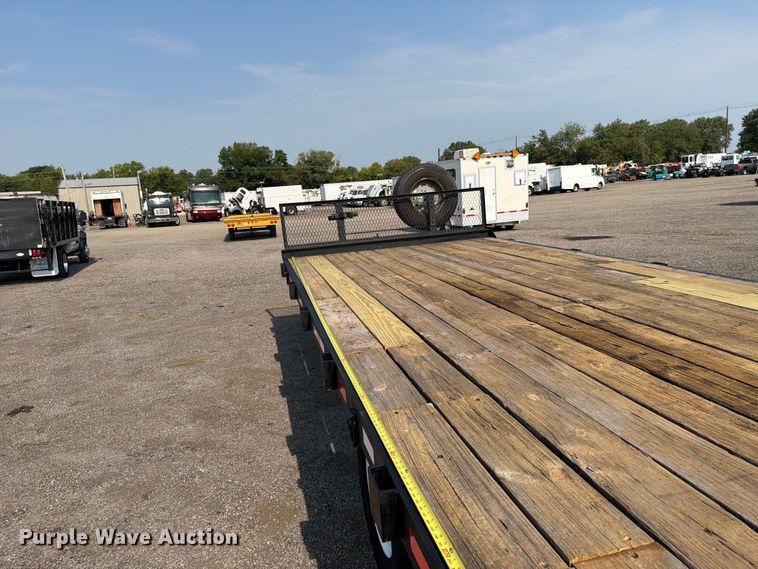 image for item FB5004 2014 Currahee E824D equipment trailer