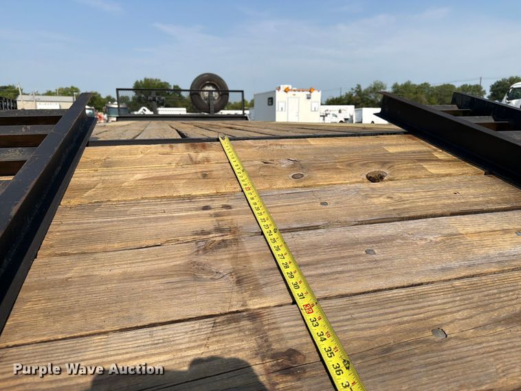 image for item FB5004 2014 Currahee E824D equipment trailer