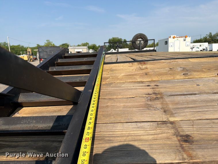 image for item FB5004 2014 Currahee E824D equipment trailer