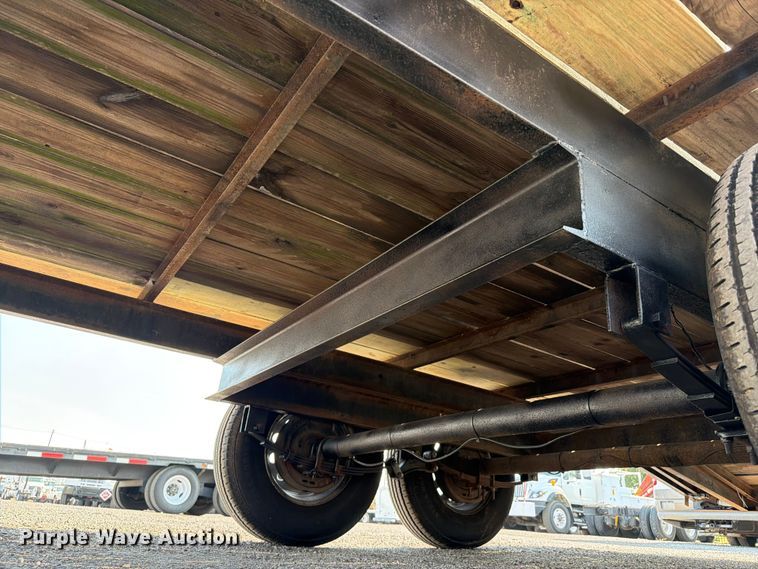image for item FB5004 2014 Currahee E824D equipment trailer