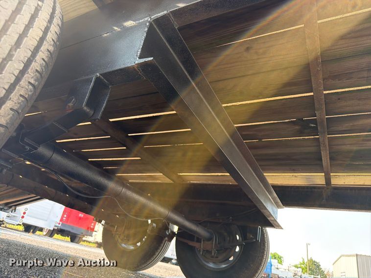 image for item FB5004 2014 Currahee E824D equipment trailer