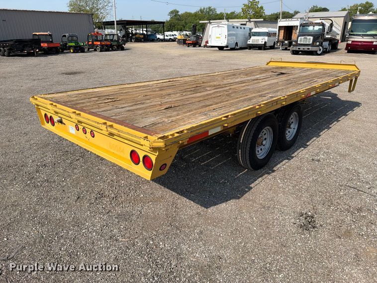 image for item FB5006 2005 Diamond T Trailer 9320 Dockover flatbed trailer