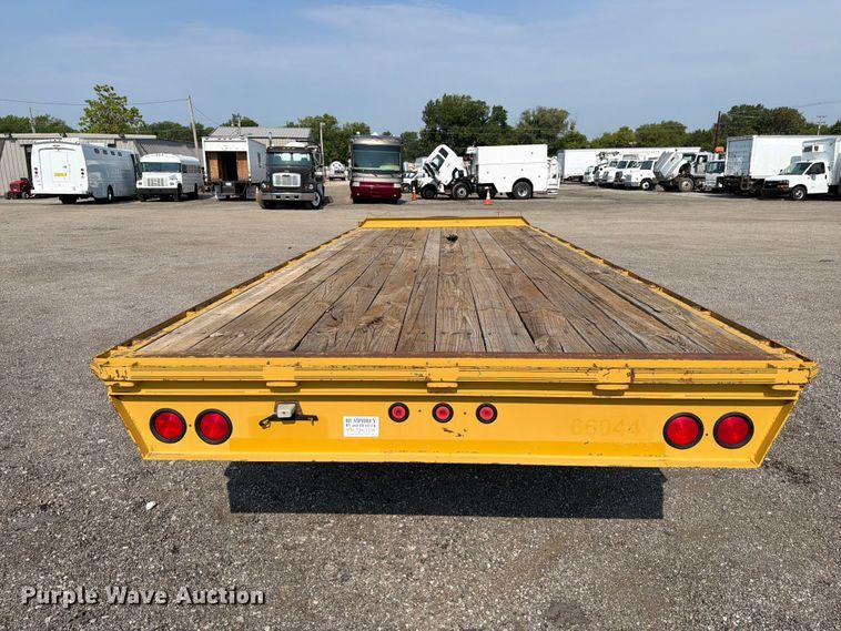 image for item FB5006 2005 Diamond T Trailer 9320 Dockover flatbed trailer