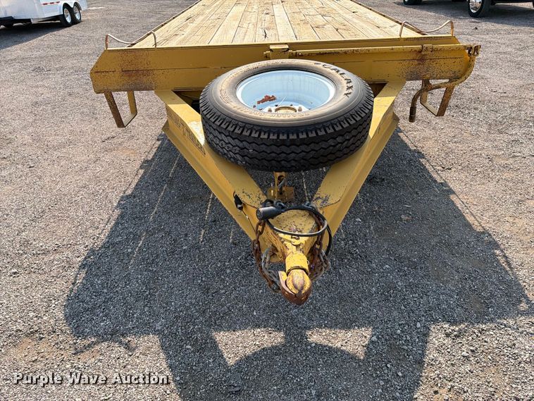 image for item FB5006 2005 Diamond T Trailer 9320 Dockover flatbed trailer