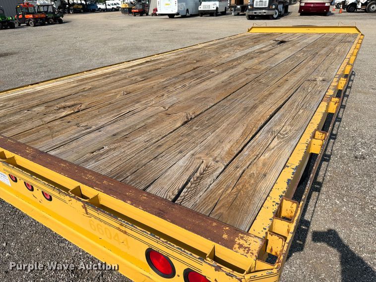 image for item FB5006 2005 Diamond T Trailer 9320 Dockover flatbed trailer