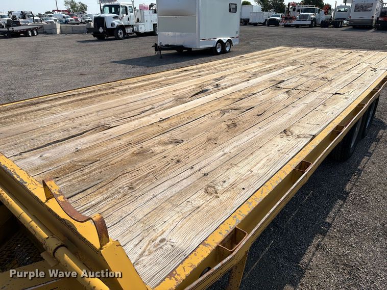 image for item FB5006 2005 Diamond T Trailer 9320 Dockover flatbed trailer