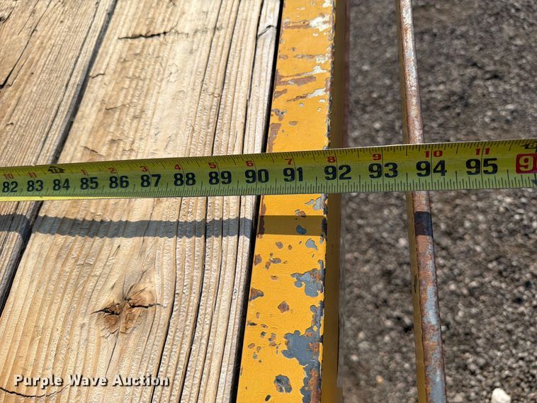 image for item FB5006 2005 Diamond T Trailer 9320 Dockover flatbed trailer