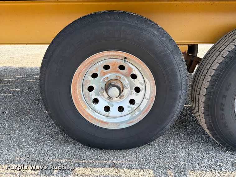 image for item FB5006 2005 Diamond T Trailer 9320 Dockover flatbed trailer