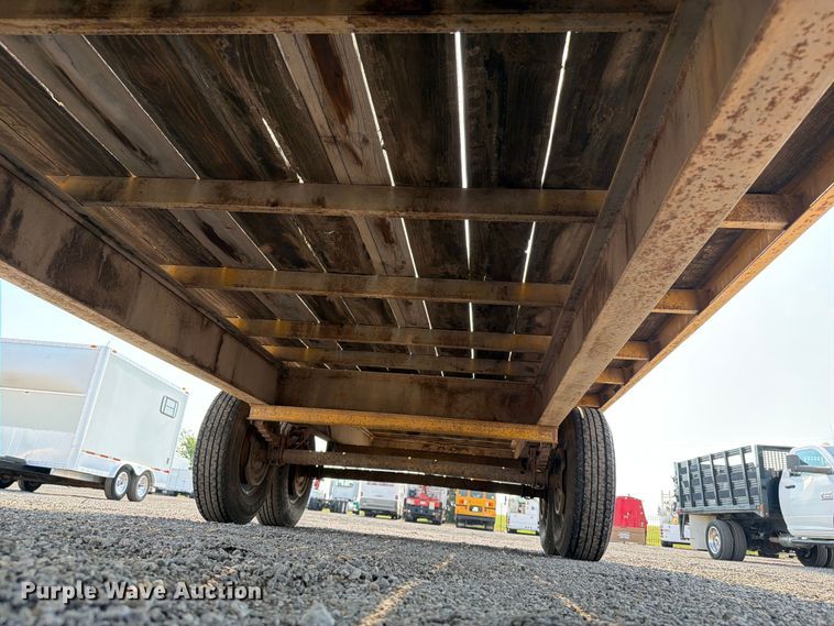 image for item FB5006 2005 Diamond T Trailer 9320 Dockover flatbed trailer