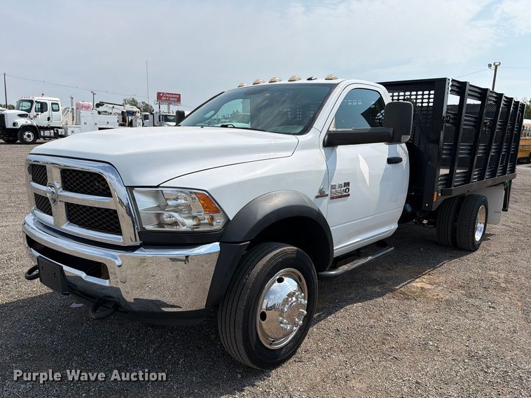2018 RAM 5500 flatbed truck