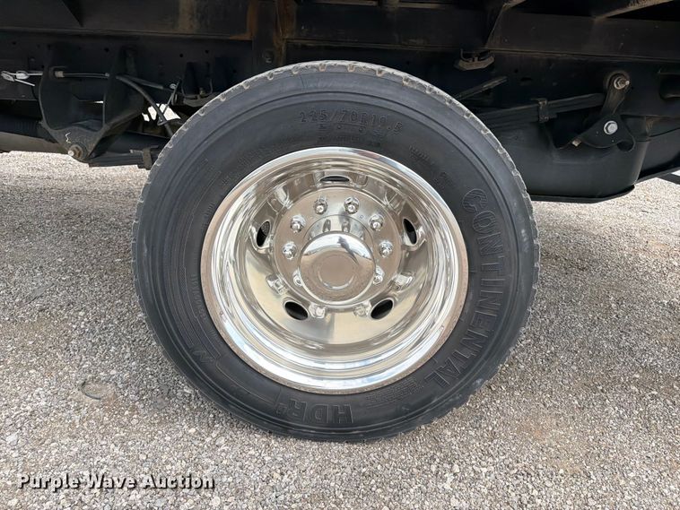 image for item FB5008 2018 RAM 5500 flatbed truck