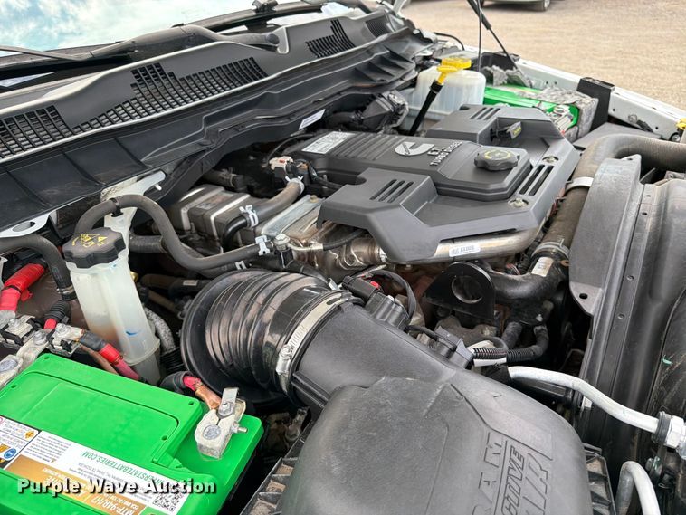 image for item FB5008 2018 RAM 5500 flatbed truck