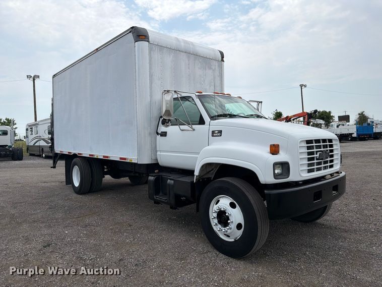 image for item FB5009 2002 Chevrolet C6500 box truck