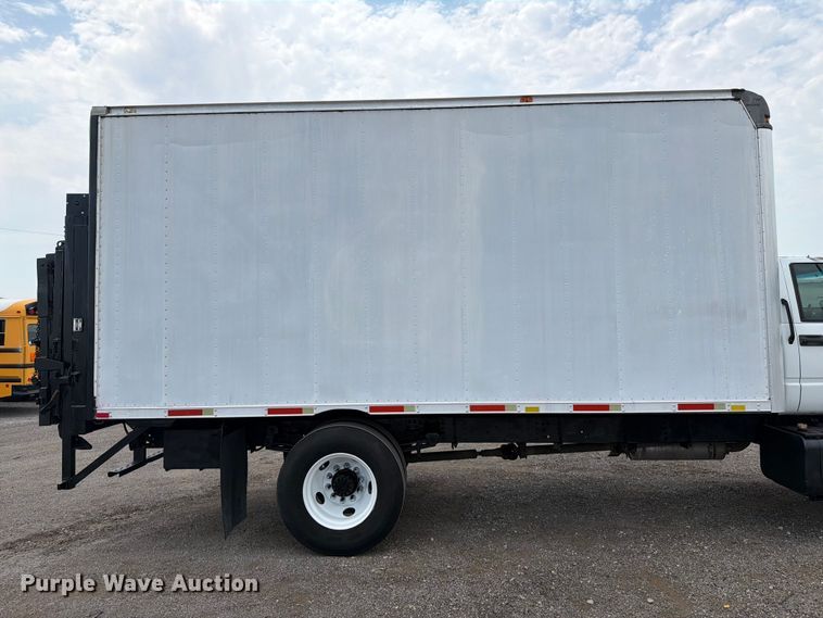 image for item FB5009 2002 Chevrolet C6500 box truck