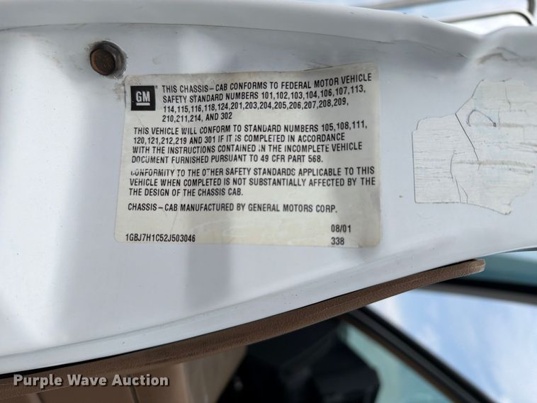 image for item FB5009 2002 Chevrolet C6500 box truck