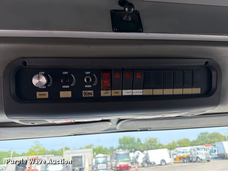 image for item FB5016 2009 Freightliner Business Class M2 bus
